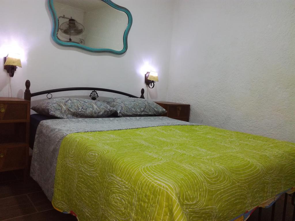 Stone Wasi Bed & Breakfast Montevideo Exterior photo